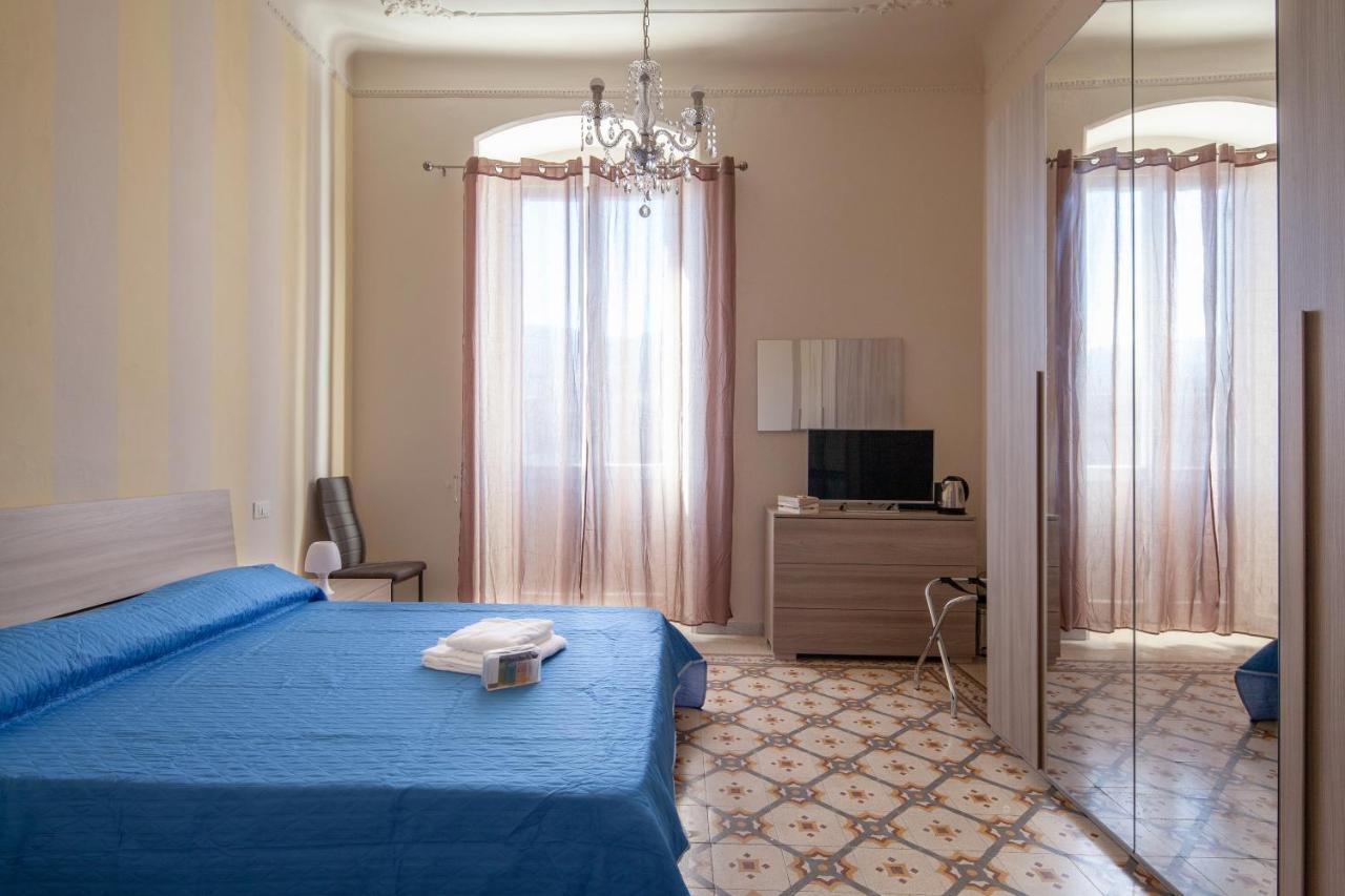 Rent Rooms Специя Екстериор снимка